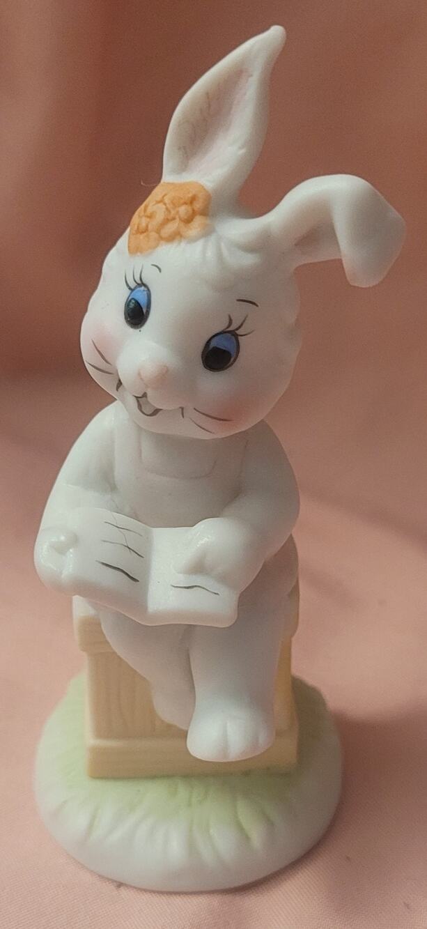 Porcelain Vintage White Reading Easter Bunny Figurine Made in Taiwan R.O.C.